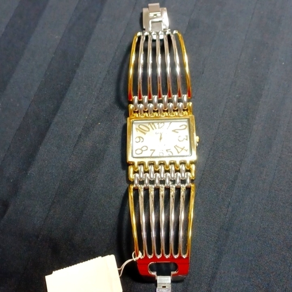 GRAMERCY WAIST WATCH IN A BEAUTIFUL GOLD AND SILVER DESIGN